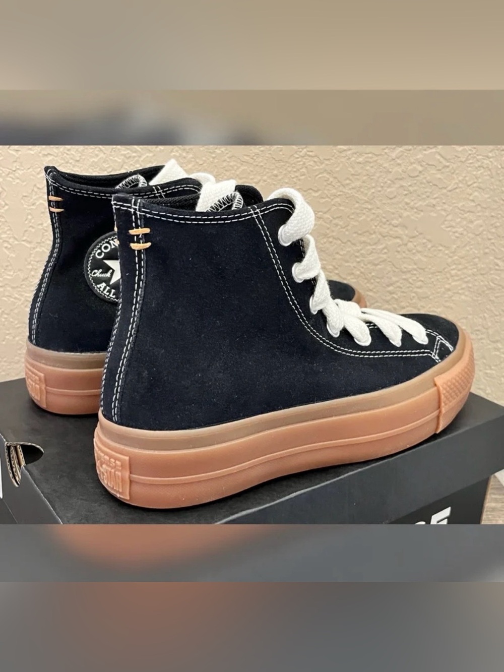 Converse Women's Chuck Taylor All Star Lift Platform Gum Sole Shoes-Size 7 - Picture 7 of 11